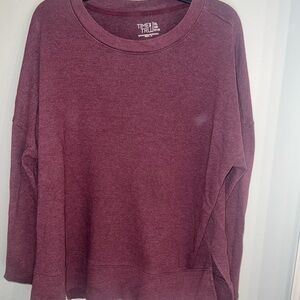 Time and Tru Women's Burgundy Sweatshirt
